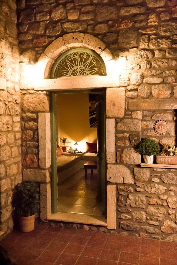 Petra Boutique Homes Arginonda المظهر الخارجي الصورة